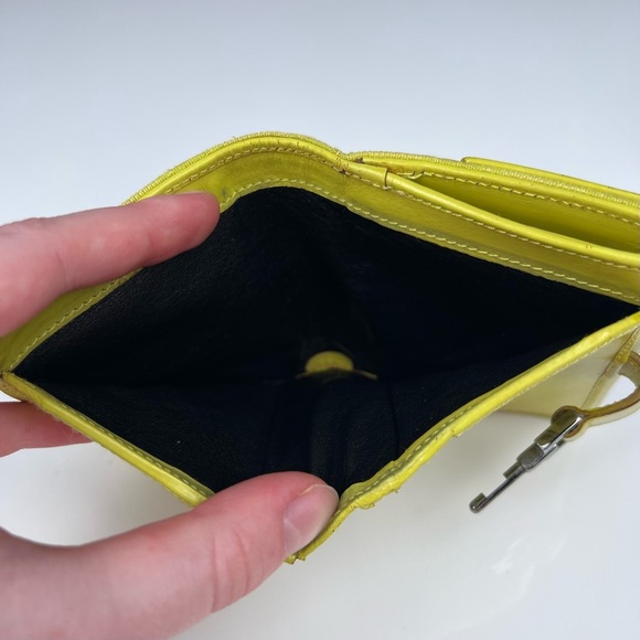 GUCCI LIME GREEN JACKIE LOGO WALLET - Picture 9 of 10